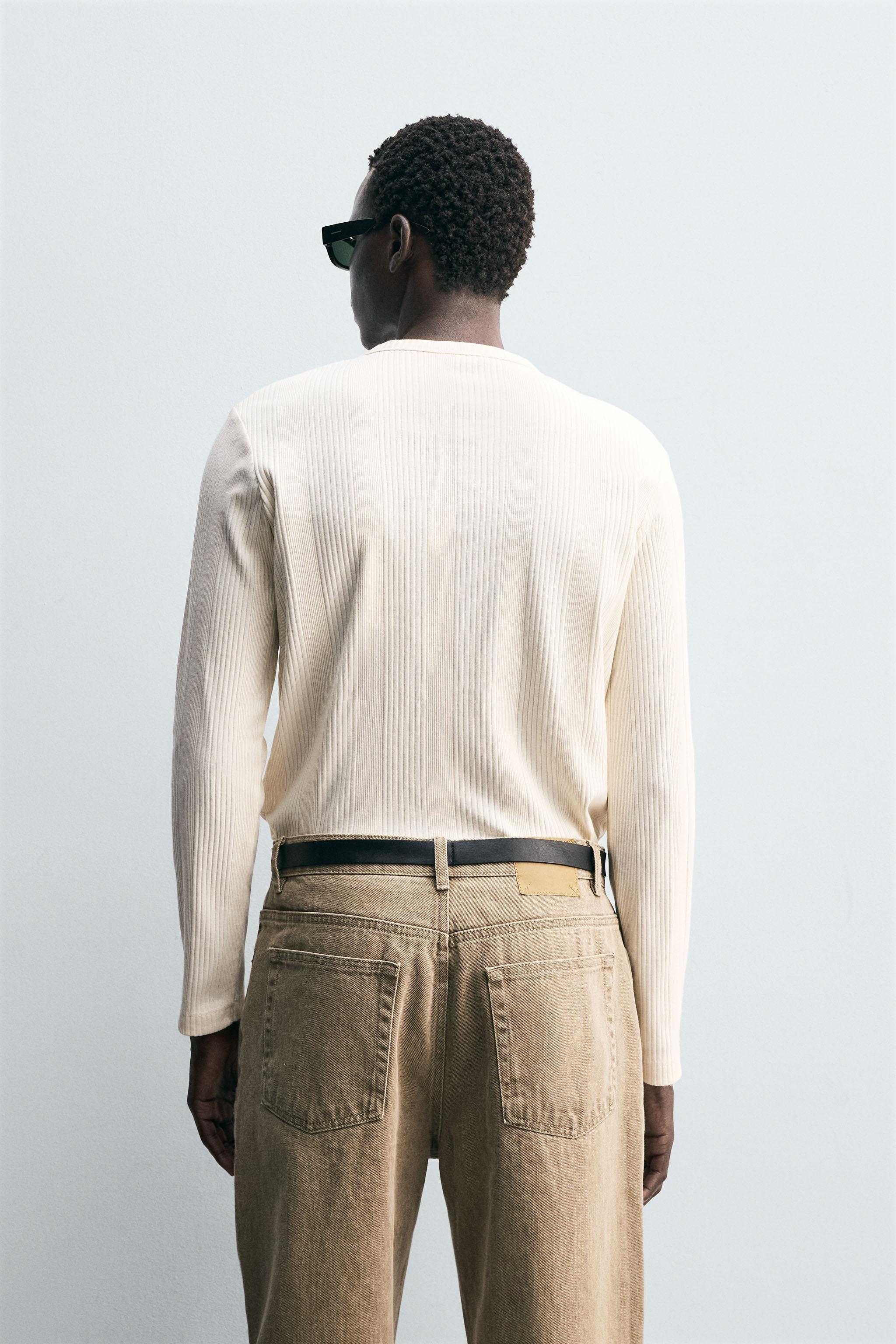 STRUCTURED HENLEY COLLAR T-SHIRT